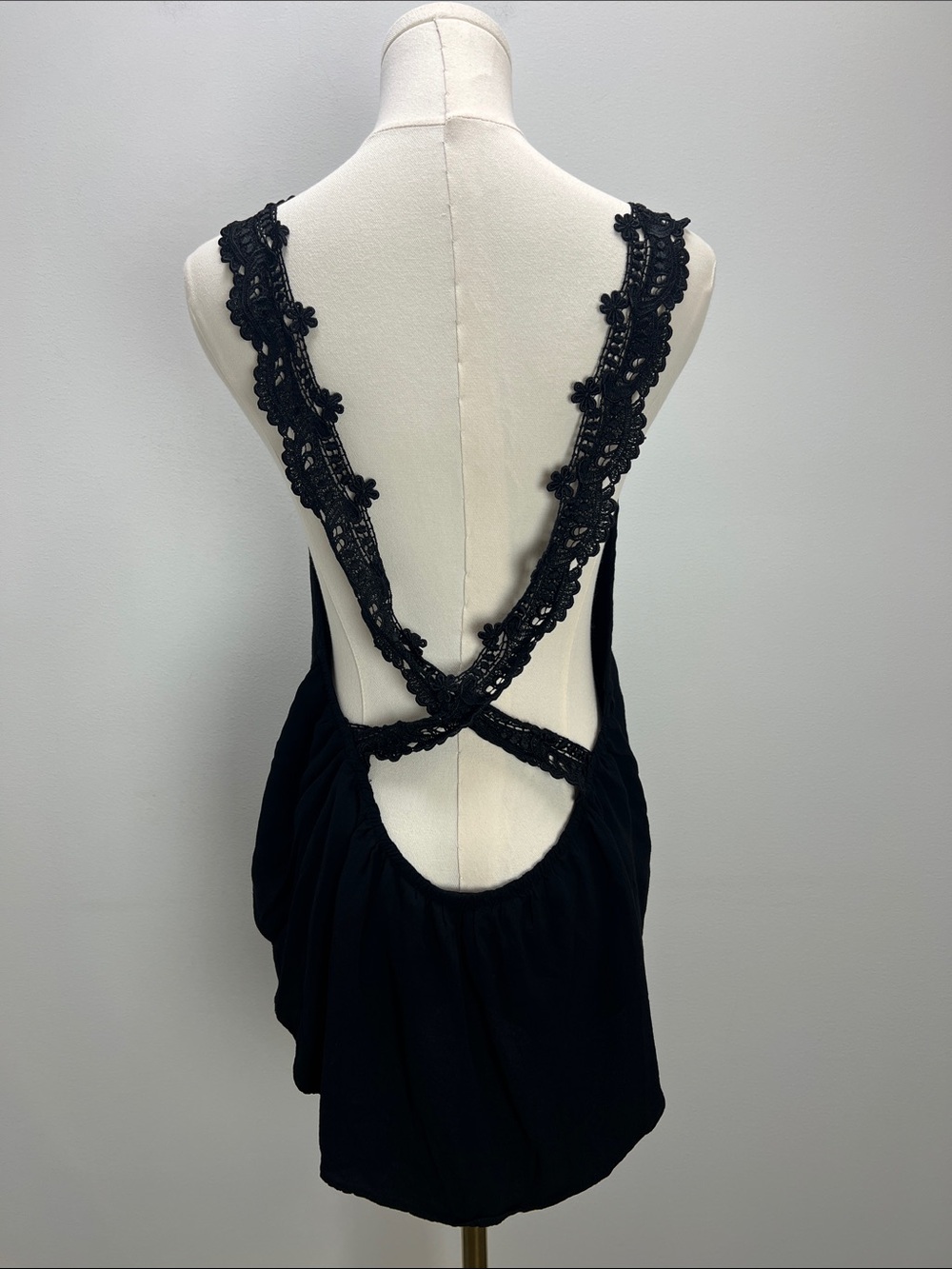 Stone Cold Fox Black Lace Tank Coppola Boho Criss Cross Back One Size Festival